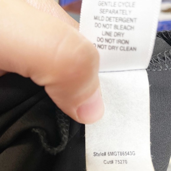 Roz & Ali Ruffle Sleeve Blouse Black NWT Size 2X - Picture 12 of 13